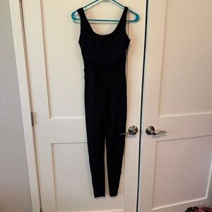 Black‎ year of ours jump suit